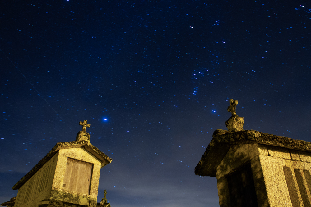 Portugal inland night sky by Isa Martins Photography